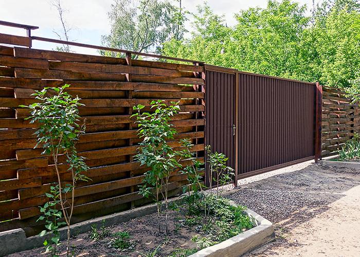 mur en bois